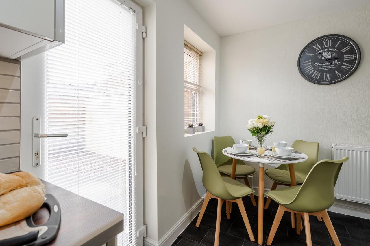 Wrea Cottage, 2 Bedrooms Wifi & Parking Near Ribby Hall レア・グリーン エクステリア 写真